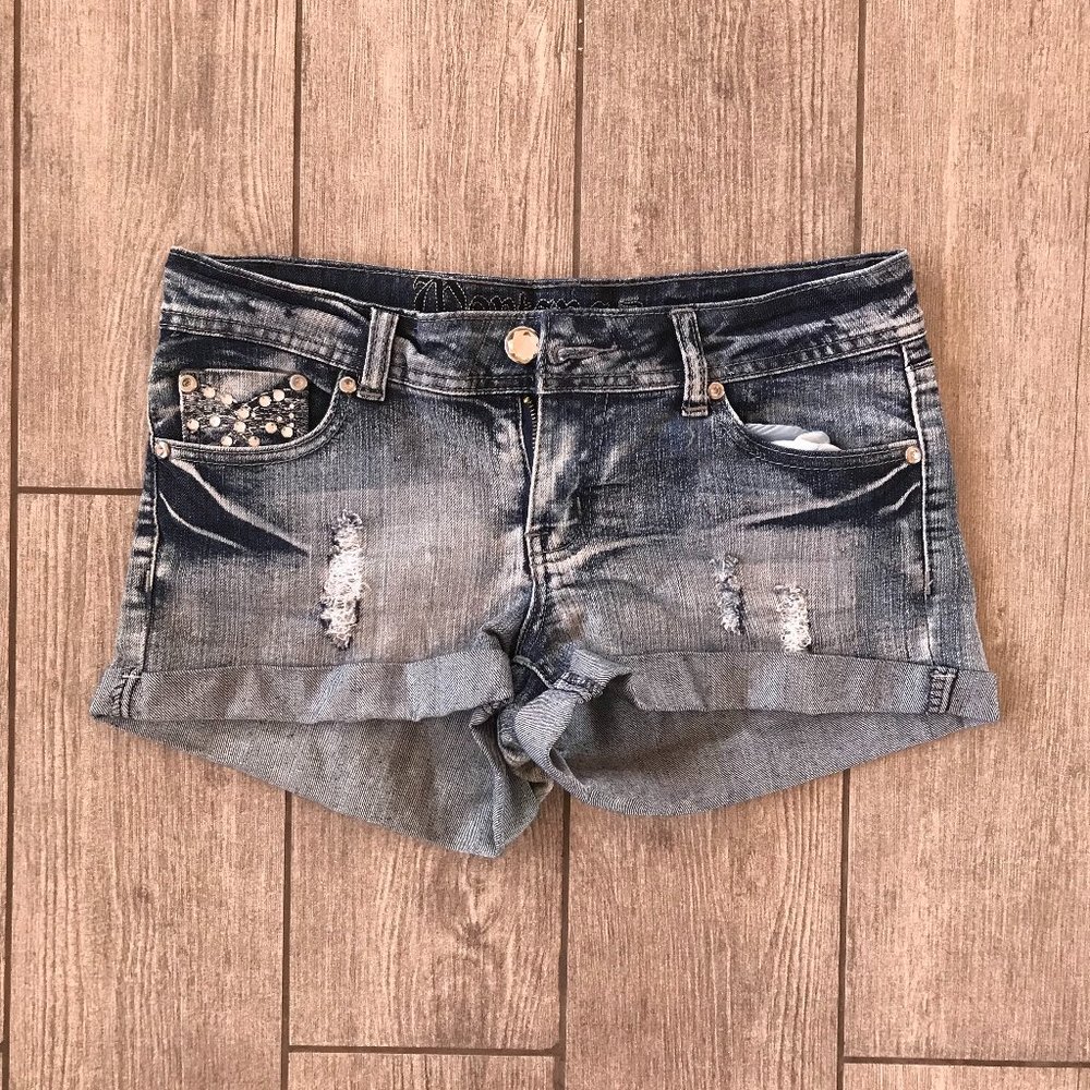Casual Distressed Montana Jeans Shorts with gems Size 5/6